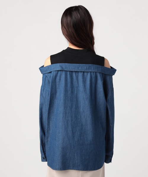 CECIL McBEE(セシルマクビー)の「レイヤード風デニムシャツ(シャツ/ブラウス・レディース・ブルー/ライトブルー・MEDIUM)」の6枚目の写真