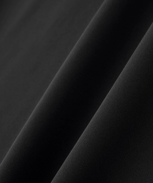 Like Us(ライクアス)の「【LikeUs】シルキーダンボールニットオーバーサイズスウェット(スウェット・メンズ・チェリーピンク/ライトベージュ/ブラック/オレンジ/ホワイト/ブラウン/イエロー/グレイッシュブルー/ワインレッド/ダークグレー/ネイビー/カーキ系/グレイッシュベージュ・M/L/XL)」の15枚目の写真