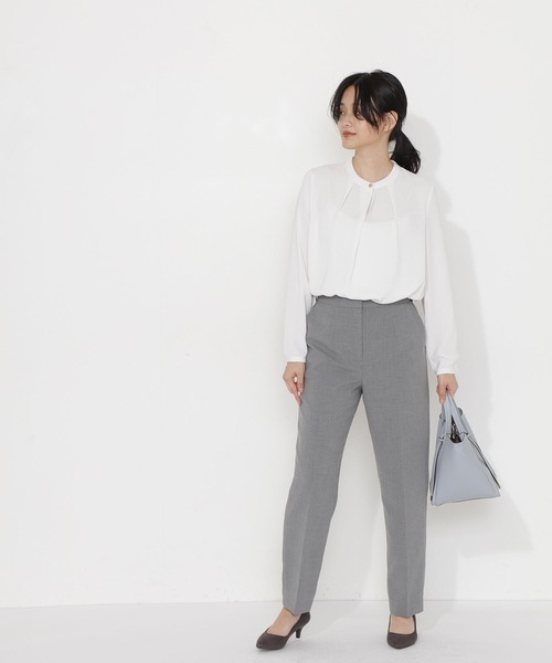 NATURAL BEAUTY BASIC（ナチュラルビューティーベーシック）の「ゴールドボタンブラウス（シャツ/ブラウス・レディース・オフホワイト/ダークブラウン/カーキ・SMALL/MEDIUM）」の4枚目の写真