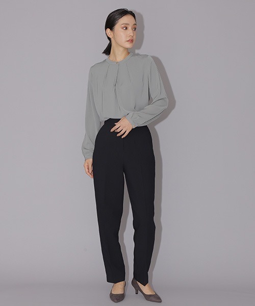 NATURAL BEAUTY BASIC（ナチュラルビューティーベーシック）の「ゴールドボタンブラウス（シャツ/ブラウス・レディース・オフホワイト/ダークブラウン/カーキ・SMALL/MEDIUM）」の15枚目の写真