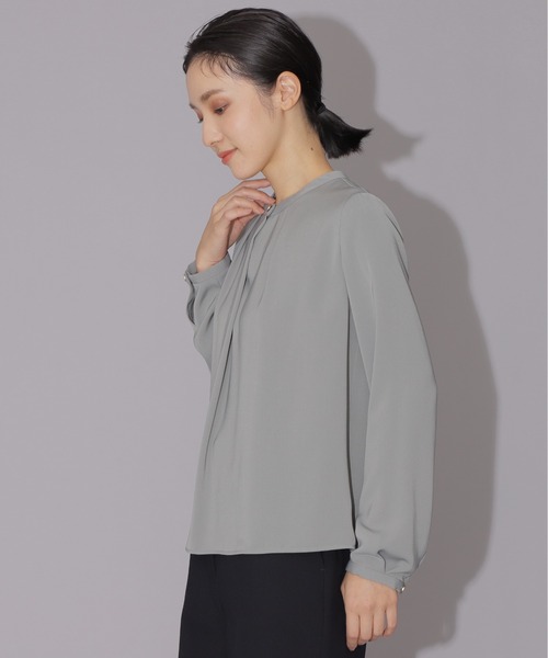 NATURAL BEAUTY BASIC（ナチュラルビューティーベーシック）の「ゴールドボタンブラウス（シャツ/ブラウス・レディース・オフホワイト/ダークブラウン/カーキ・SMALL/MEDIUM）」の18枚目の写真