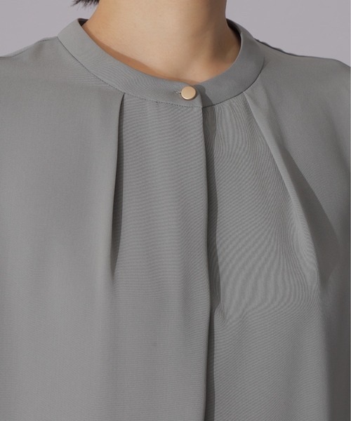 NATURAL BEAUTY BASIC（ナチュラルビューティーベーシック）の「ゴールドボタンブラウス（シャツ/ブラウス・レディース・オフホワイト/ダークブラウン/カーキ・SMALL/MEDIUM）」の19枚目の写真