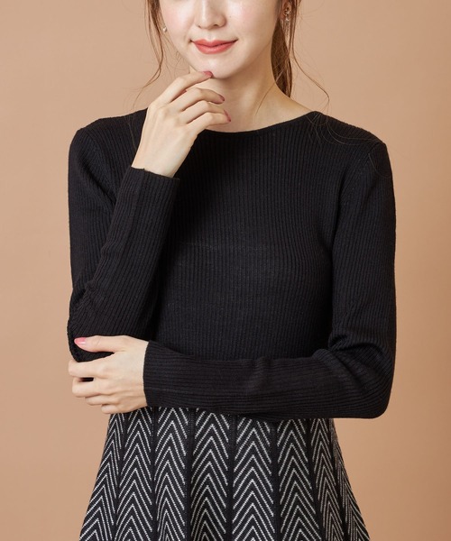 tocco closet(トッコ クローゼット)の「前後2WAYヘリンボーン切り替えリブニットワンピース(ワンピース・レディース・ブラック/ピンクベージュ・M)」の16枚目の写真