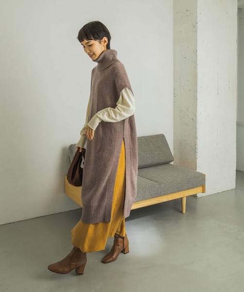 URBAN RESEARCH（アーバンリサーチ）の「タートルネックロングニットベスト（ワンピース・レディース・ネイビー/グレー系その他・FREE）」の7枚目の写真