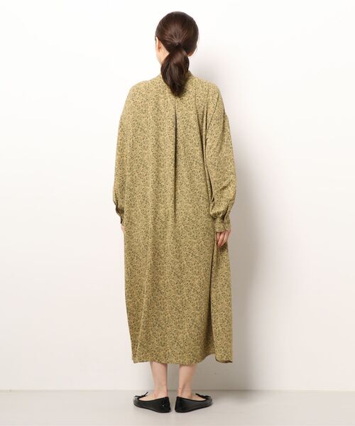 Lugnoncure（ルノンキュール）の「枝葉柄前開きワンピース（ワンピース・レディース・ブラック/イエロー/ブルー・ﾌﾘ-）」の5枚目の写真