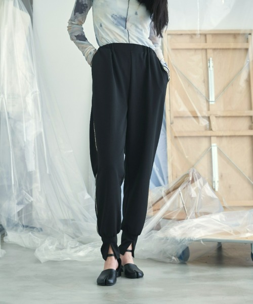 VACANCY（ヴァカンシー）の「パイピングジョガーパンツ（その他パンツ・レディース・ブラック/グリーン・FREE）」の5枚目の写真