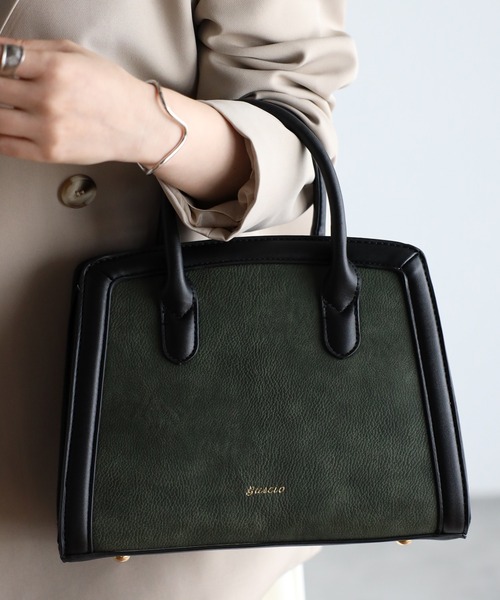 GUSCIO(グッシオ)の「【グッシオベーシック】 台形ハンドバッグ 太パイピング 2WAY ショルダー(ハンドバッグ・レディース・ベージュ系その他/グリーン/ネイビー/キャメル/アイボリー/グレー・FREE)」の4枚目の写真