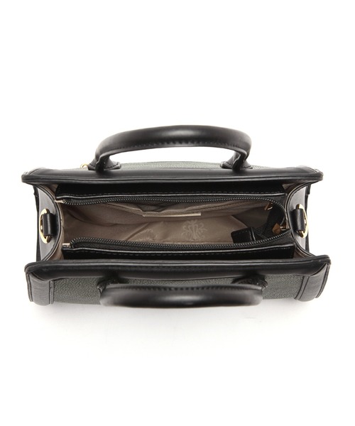 GUSCIO(グッシオ)の「【グッシオベーシック】 台形ハンドバッグ 太パイピング 2WAY ショルダー(ハンドバッグ・レディース・ベージュ系その他/グリーン/ネイビー/キャメル/アイボリー/グレー・FREE)」の13枚目の写真