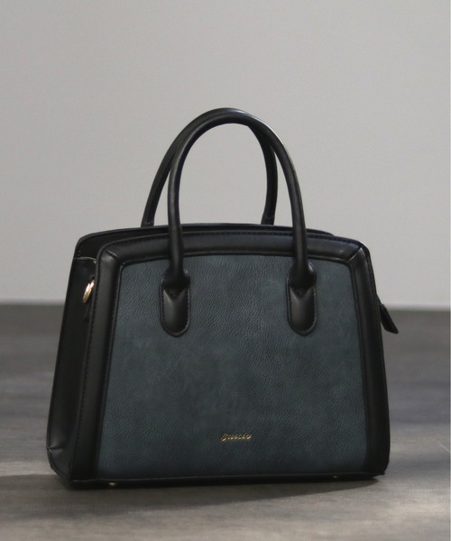 GUSCIO(グッシオ)の「【グッシオベーシック】 台形ハンドバッグ 太パイピング 2WAY ショルダー(ハンドバッグ・レディース・ベージュ系その他/グリーン/ネイビー/キャメル/アイボリー/グレー・FREE)」の22枚目の写真