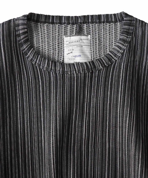 SHAREEF（シャリーフ）の「PLEATS DOLMAN S/S T（Tシャツ/カットソー・メンズ・ブラック/グリーン/ストライプ・1/2/3）」の14枚目の写真