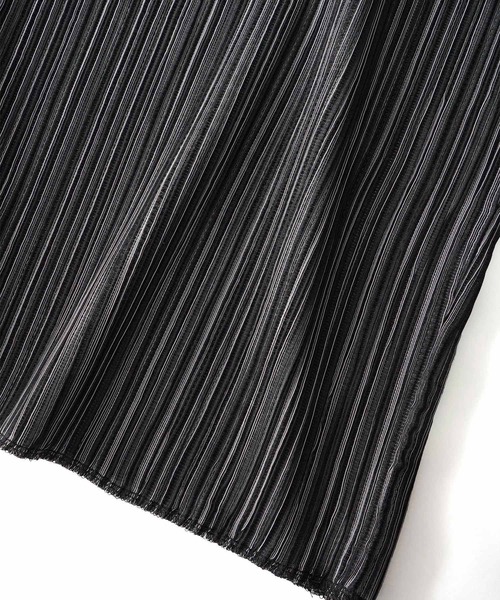 SHAREEF（シャリーフ）の「PLEATS DOLMAN S/S T（Tシャツ/カットソー・メンズ・ブラック/グリーン/ストライプ・1/2/3）」の17枚目の写真