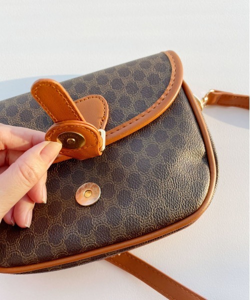 PairPair（ペアペア）の「モノグラムショルダーバッグ（ショルダーバッグ・レディース・ダークブラウン・FREE）」の10枚目の写真