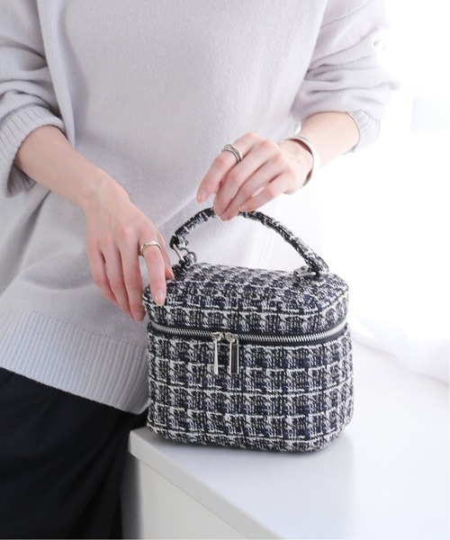 La TOTALITE（ラトータリテ）の「ツィード バニティ BAG（ハンドバッグ・レディース・ホワイト/ネイビー・FREE）」の2枚目の写真