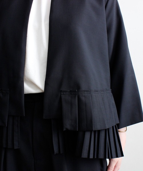 Ebonyivory（エボニーアイボリー）の「▲T/Wハイツイストストレッチプリーツコラージュジャケット（ノーカラージャケット・レディース・ブラック・FREE）」の16枚目の写真