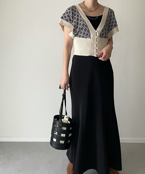 y/m by misato（イムバイミサト）の「ダイヤ柄ジャガードビスチェ（ニット/セーター・レディース・ブラック/ブルー・FREE）」の3枚目の写真