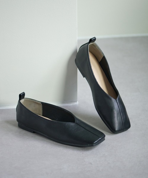 COLONY 2139(コロニートゥーワンスリーナイン)の「【マカロンFoot】ローヒールスクエアパンプス(パンプス・レディース・ブラック/アイボリー・22.5cm/23.5cm/24.5cm)」の1枚目の写真