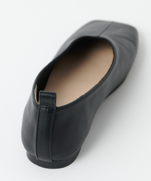 COLONY 2139(コロニートゥーワンスリーナイン)の「【マカロンFoot】ローヒールスクエアパンプス(パンプス・レディース・ブラック/アイボリー・22.5cm/23.5cm/24.5cm)」の6枚目の写真