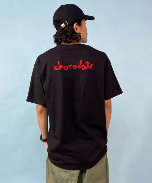 CHOCOLATE（チョコレート）の「【ムラサキスポーツ別注】Chocolate/チョコレート ルーズシルエット バックプリントTシャツ/ブランドロゴカットソー CW43MT01（Tシャツ/カットソー・メンズ・ホワイト/ブラック・M/L/XL）」の2枚目の写真