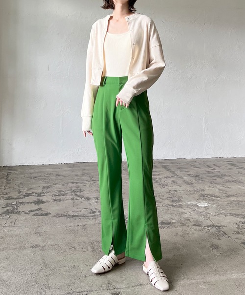 LIAN（リアン）の「ストレッチカラーフレアパンツ（その他パンツ・レディース・ブラック/レッド/ブルー/グリーン・SMALL/MEDIUM）」の6枚目の写真