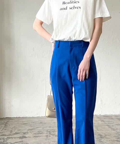 LIAN（リアン）の「ストレッチカラーフレアパンツ（その他パンツ・レディース・ブラック/レッド/ブルー/グリーン・SMALL/MEDIUM）」の14枚目の写真