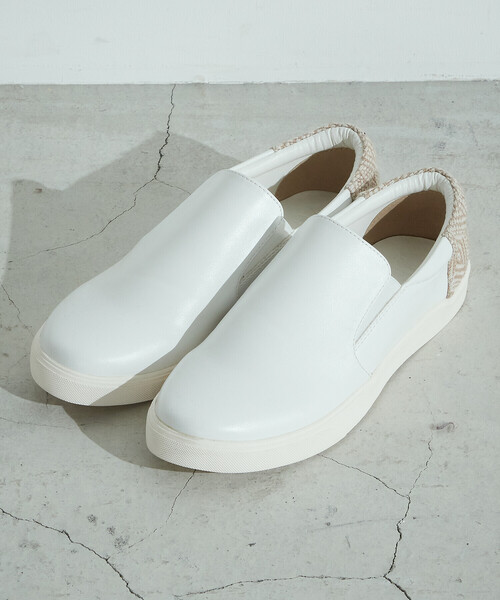 ONIGIRI（オニギリ）の「【一部店舗限定】スリッポンスニーカー（スニーカー・レディース・ネイビー/ホワイト・24.5cm/23.5cm）」の12枚目の写真