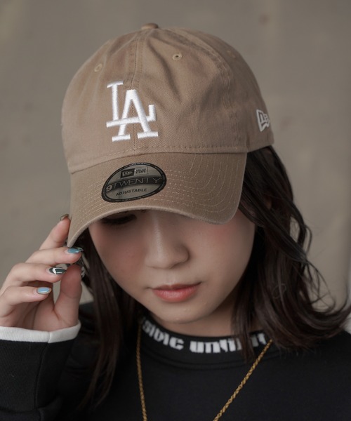 NEW ERA（ニューエラ）の「【NEW ERA / ニューエラ】Los Angeles Dodgers・ロサンゼルス ドジャース チームロゴ刺繍 ローキャップ（キャップ・レディース・ベージュ/ブルー/ブラック/ホワイト・ONESIZE）」の22枚目の写真