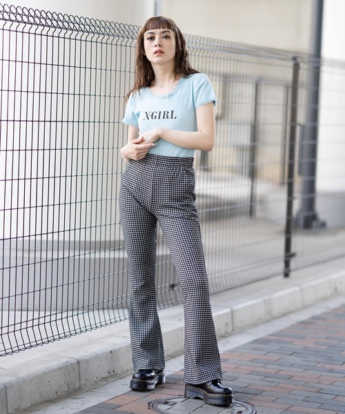 X-girl（エックスガール）の「LACE S/S BABY TEE（Tシャツ/カットソー・レディース・ブラック/イエロー/ライトブルー・M/S）」の4枚目の写真