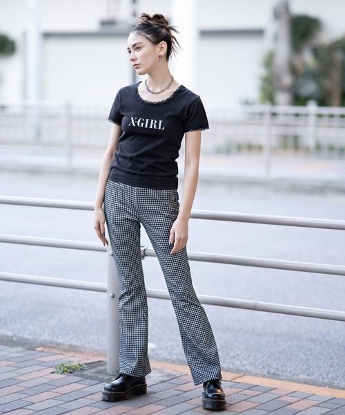 X-girl（エックスガール）の「LACE S/S BABY TEE（Tシャツ/カットソー・レディース・ブラック/イエロー/ライトブルー・M/S）」の7枚目の写真