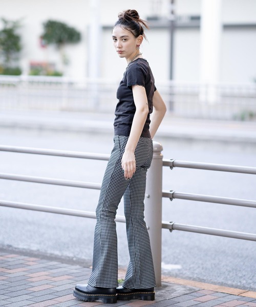 X-girl（エックスガール）の「LACE S/S BABY TEE（Tシャツ/カットソー・レディース・ブラック/イエロー/ライトブルー・M/S）」の8枚目の写真