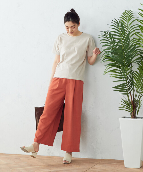 COMME CA ISM(コムサイズム)の「ロゴ プリントTシャツ(Tシャツ/カットソー・レディース・ホワイト/ベージュ/チャコール/パープル系・SMALL/MEDIUM/LARGE)」の8枚目の写真