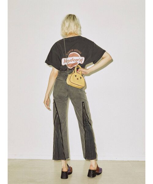 jouetie(ジュエティ)の「バックZIPフレアデニム(デニムパンツ・レディース・ライトブルー/ブラック・SMALL/MEDIUM)」の15枚目の写真