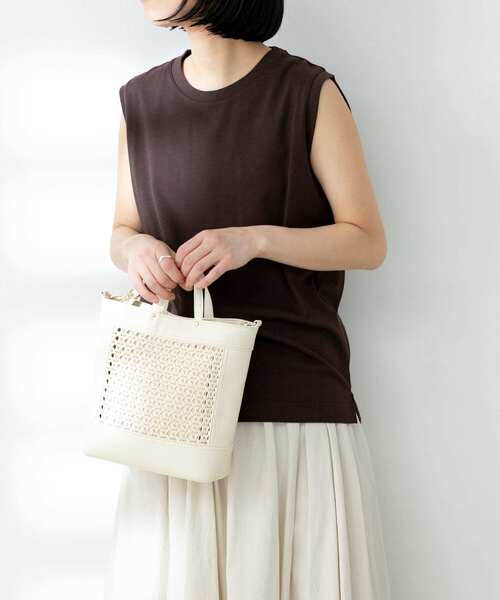 FORK&SPOON(フォークアンドスプーン)の「FORK&SPOON オーガニックコットンノースリーブTシャツ(Tシャツ/カットソー・レディース・オフホワイト/ブラウン/グリーン系その他/ブラック・ONE)」の11枚目の写真