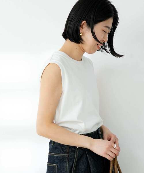 FORK&SPOON(フォークアンドスプーン)の「FORK&SPOON オーガニックコットンノースリーブTシャツ(Tシャツ/カットソー・レディース・オフホワイト/ブラウン/グリーン系その他/ブラック・ONE)」の17枚目の写真