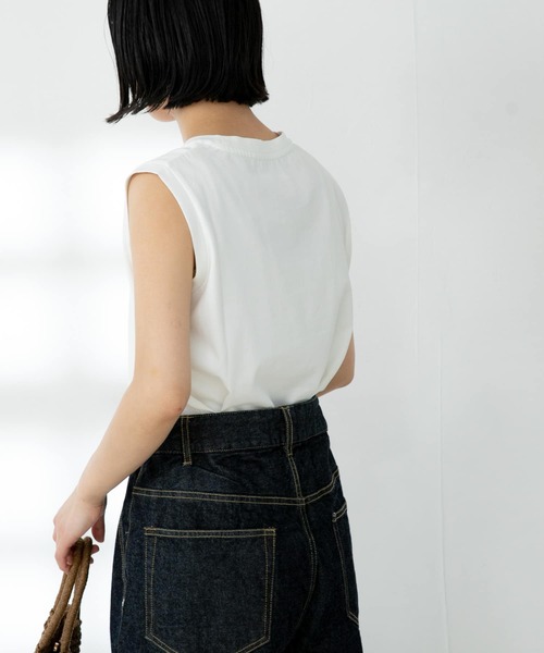 FORK&SPOON(フォークアンドスプーン)の「FORK&SPOON オーガニックコットンノースリーブTシャツ(Tシャツ/カットソー・レディース・オフホワイト/ブラウン/グリーン系その他/ブラック・ONE)」の6枚目の写真