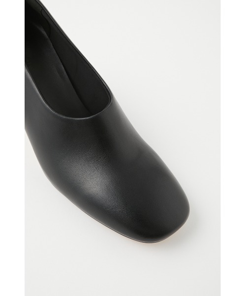 MOUSSY（マウジー）の「CFT SQUARE TOE パンプス（パンプス・レディース・ブラウン/ブラック/キナリ・25.0cm/23.5cm/23.0cm/24.5cm/24.0cm/22.5cm）」の16枚目の写真