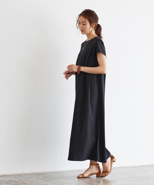 ショルダータックワンピース