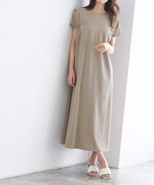 ショルダータックワンピース