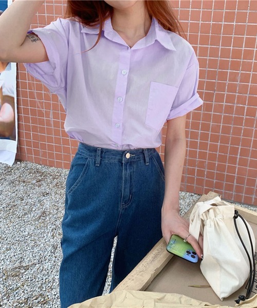 me+em select（ミームセレクト）の「【 ５色展開 】半袖ロールアップカラーコットンシャツ（シャツ/ブラウス・レディース・ホワイト/ライトブルー/パープル/グリーン/ライトイエロー・FREE）」の7枚目の写真