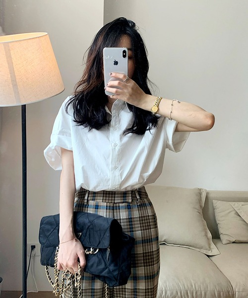 me+em select（ミームセレクト）の「【 ５色展開 】半袖ロールアップカラーコットンシャツ（シャツ/ブラウス・レディース・ホワイト/ライトブルー/パープル/グリーン/ライトイエロー・FREE）」の13枚目の写真