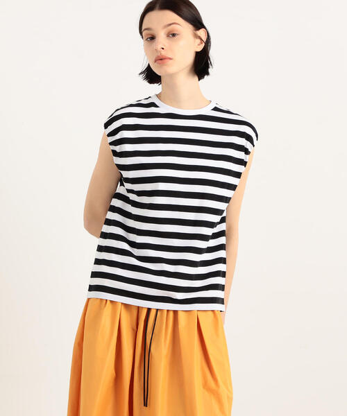 TOMORROWLAND （トゥモローランド）の「コンパクトコットン キャップスリーブプルオーバー（Tシャツ/カットソー・レディース・ホワイト/ブラック系その他/ブルー系その他3/チャコールグレー・S）」の3枚目の写真