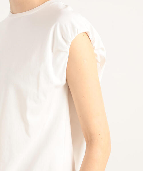 TOMORROWLAND （トゥモローランド）の「コンパクトコットン キャップスリーブプルオーバー（Tシャツ/カットソー・レディース・ホワイト/ブラック系その他/ブルー系その他3/チャコールグレー・S）」の12枚目の写真