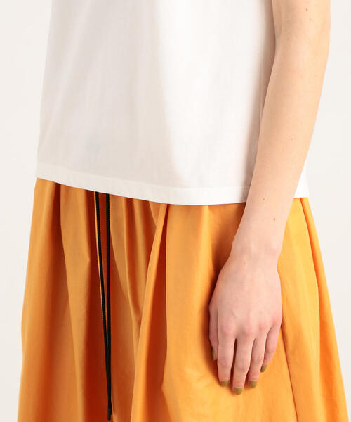 TOMORROWLAND （トゥモローランド）の「コンパクトコットン キャップスリーブプルオーバー（Tシャツ/カットソー・レディース・ホワイト/ブラック系その他/ブルー系その他3/チャコールグレー・S）」の14枚目の写真