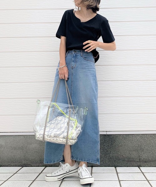 Q(キュー)の「ハートネック天竺5分袖T(Tシャツ/カットソー・レディース・ホワイト/ブラック/ブルー系その他・MEDIUM)」の6枚目の写真