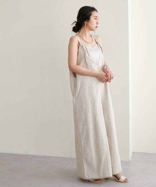 natural couture（ナチュラルクチュール）の「【WEB限定サイズあり】【大人ナチュ】麻混変わりストラップ大人サロッペット（サロペット/オーバーオール・レディース・ブラック/ベージュ・MEDIUM/LARGE）」の19枚目の写真