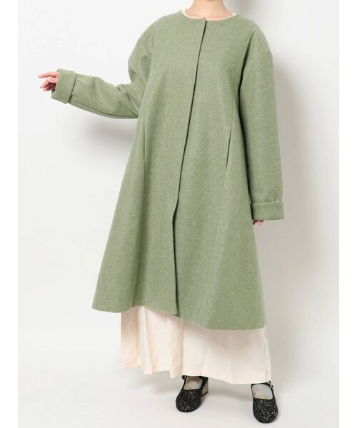 merry jenny（メリージェニー）の「ordinaryサーキュラーカラーコート（ノーカラーコート・レディース・チャコールグレー/イエロー/グリーン・FREE）」の3枚目の写真