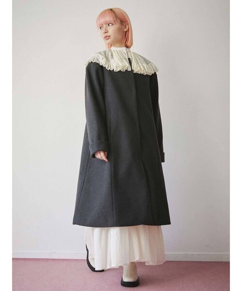 merry jenny（メリージェニー）の「ordinaryサーキュラーカラーコート（ノーカラーコート・レディース・チャコールグレー/イエロー/グリーン・FREE）」の5枚目の写真