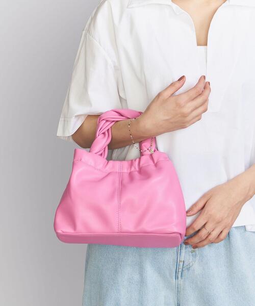 BEAUTY&YOUTH UNITED ARROWS(ビューティーアンドユースユナイテッドアローズ)の「ソフトツイストハンドル ショルダーバッグ -2WAY-(ショルダーバッグ・レディース・オフホワイト/ピンク・FREE)」の6枚目の写真