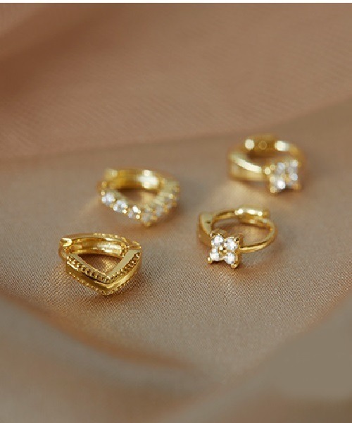 Ritomo De Ricco(リトモ・デ・リコ)の「スターリングシルバー シンプルピアス(ピアス(両耳用)・レディース・A/B/C・SMALL)」の5枚目の写真