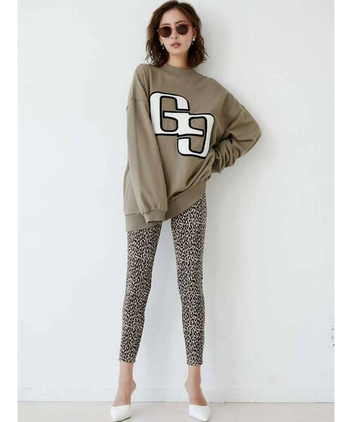 GYDA（ジェイダ）の「GGサガラCREW NECKスウェットトップス（スウェット・レディース・アイボリー/グレー/ベージュ・FREE）」の11枚目の写真