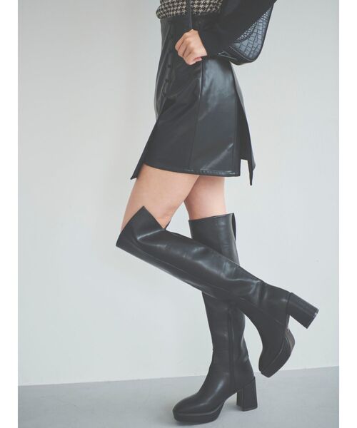 dazzlin（ダズリン）の「プチボタンショートスカパン（スカート・レディース・ブラック/ネイビー・SMALL/MEDIUM）」の3枚目の写真